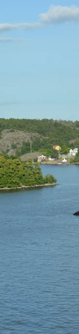 Fahre durchs Stockholmer Schärenmeer